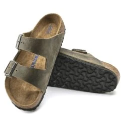 Birkenstock Arizona Soft Footbed Faded Khaki Oiled Nubuck Leather- Regular/Wide -TrailBlaze Shoes Shop 1019313 sole