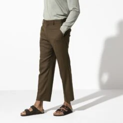 Birkenstock Arizona Mocha Suede Leather Sandal- Regular/Wide -TrailBlaze Shoes Shop 51903 f look m