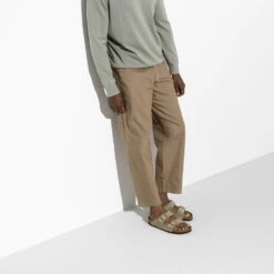 Birkenstock Arizona Soft Footbed Taupe Suede Leather Sandal - Taupe- Regular/Wide -TrailBlaze Shoes Shop 951303 f look m